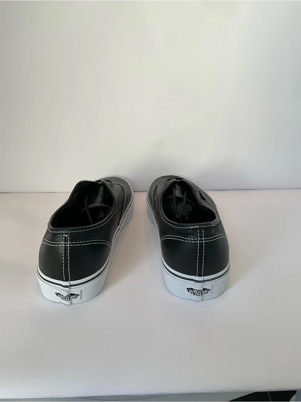 NWT/In Box Vans Authentic Leather Lace Up Sneakers in Black with White Soles